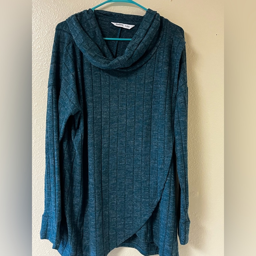 Green Sonoma maternity sweater. Size XL